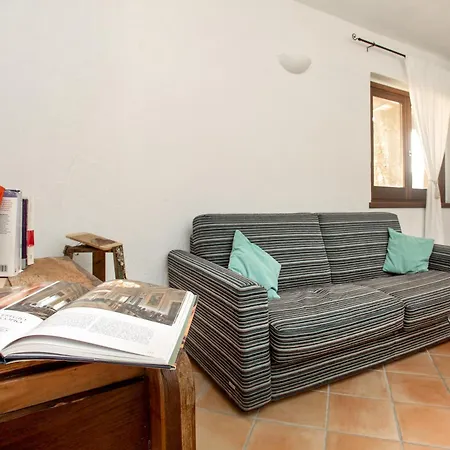 Exclusive 100m From The Sea & Private Garden Apartment *